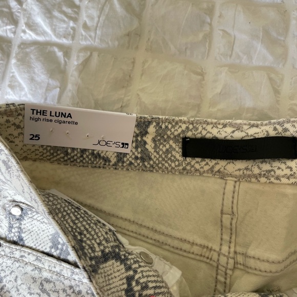 Joe's Jeans The Luna high rise cigarette in pristine snake - Picture 6 of 12